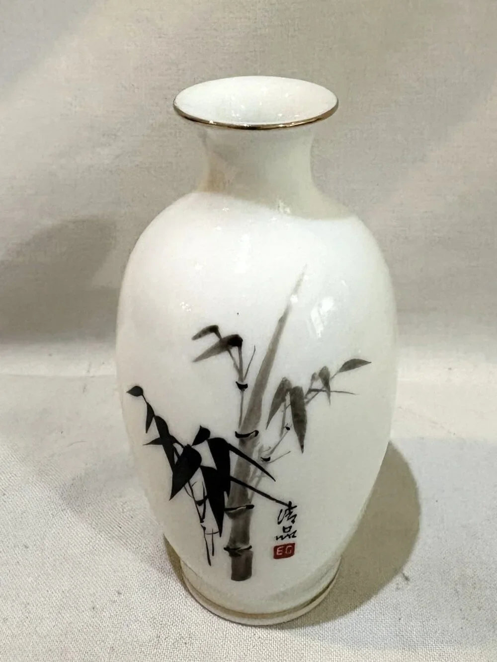 VTG Chinese White Porcelain Bud Vase Gold Rim Hand Painted Bamboo